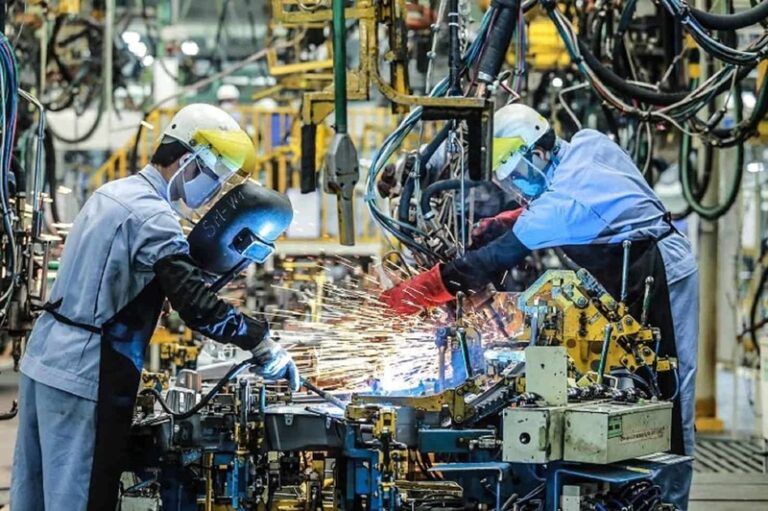 Vietnam Manufacturing 2025: From Defense to Active Growth